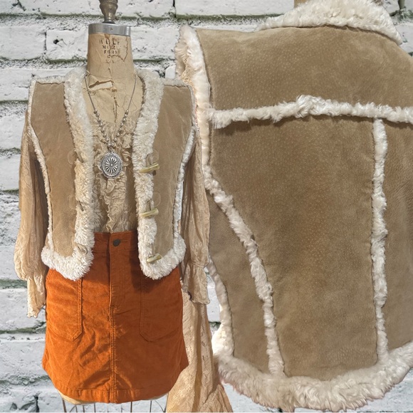 Wilsons Leather Jackets & Blazers - Vintage Wilson’s Leather Women's Vest